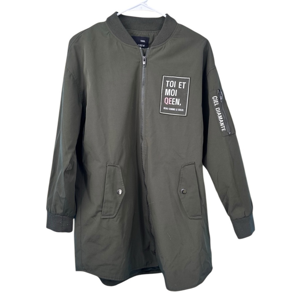 Green Raincoat with Stand-Up Collar and Zipper Closure - Picture 3 of 13